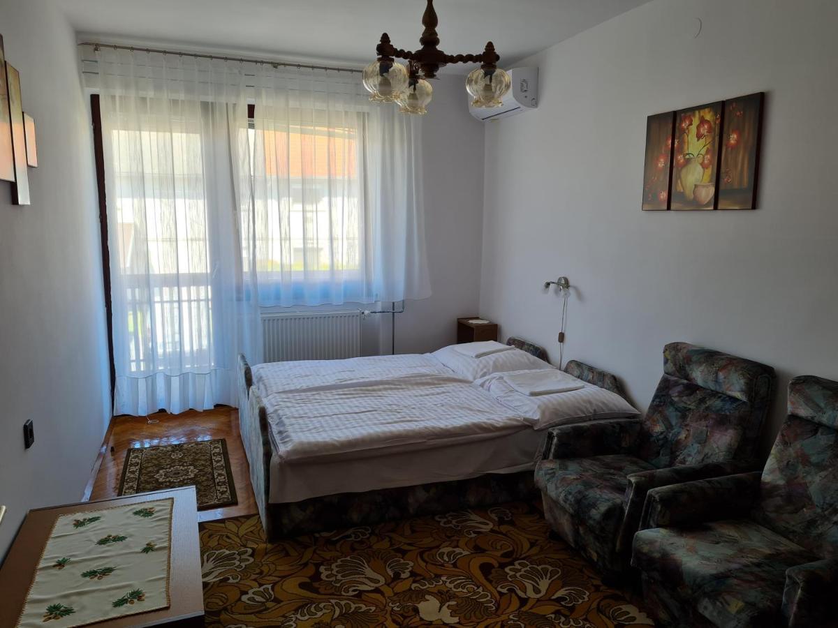 Gyoengyvirag Apartman Lenti Εξωτερικό φωτογραφία