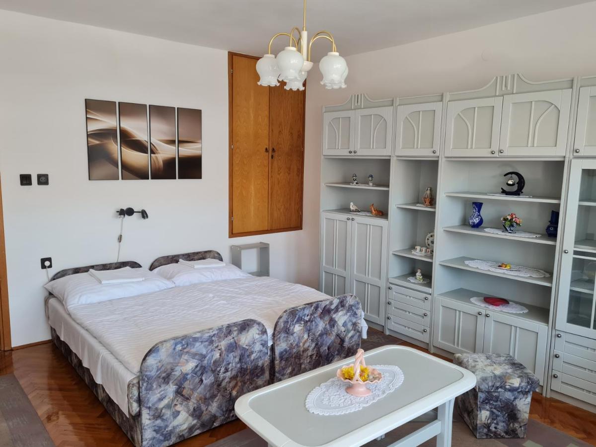 Gyoengyvirag Apartman Lenti Εξωτερικό φωτογραφία