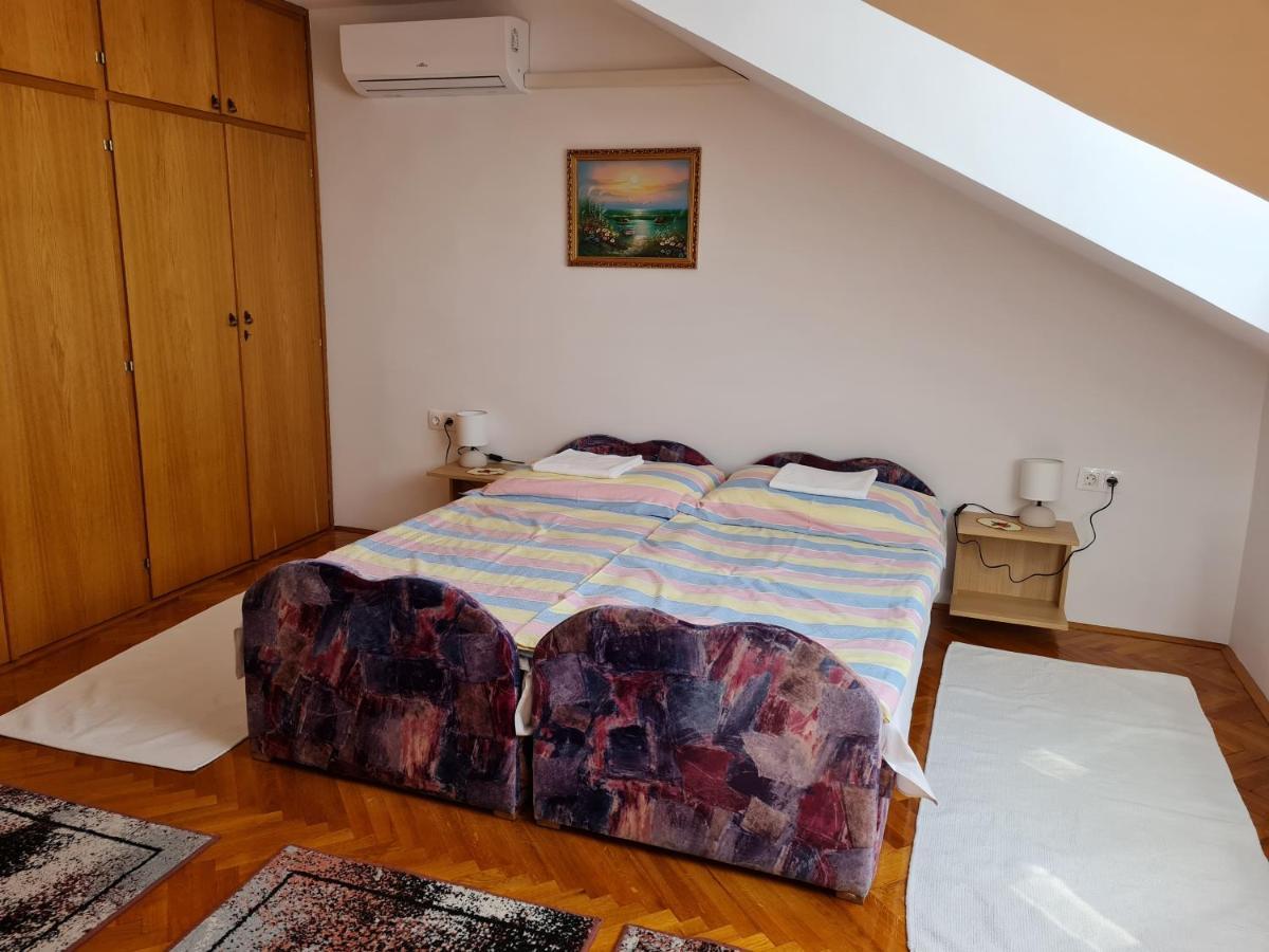Gyoengyvirag Apartman Lenti Εξωτερικό φωτογραφία